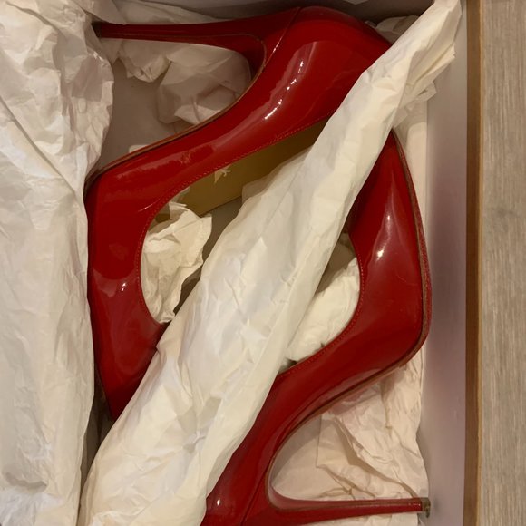 Christian Louboutin Pigalle 100 mm - Picture 13 of 13